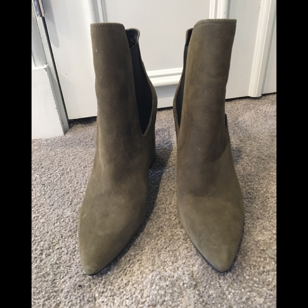 Kristin cavallari olive suede booties